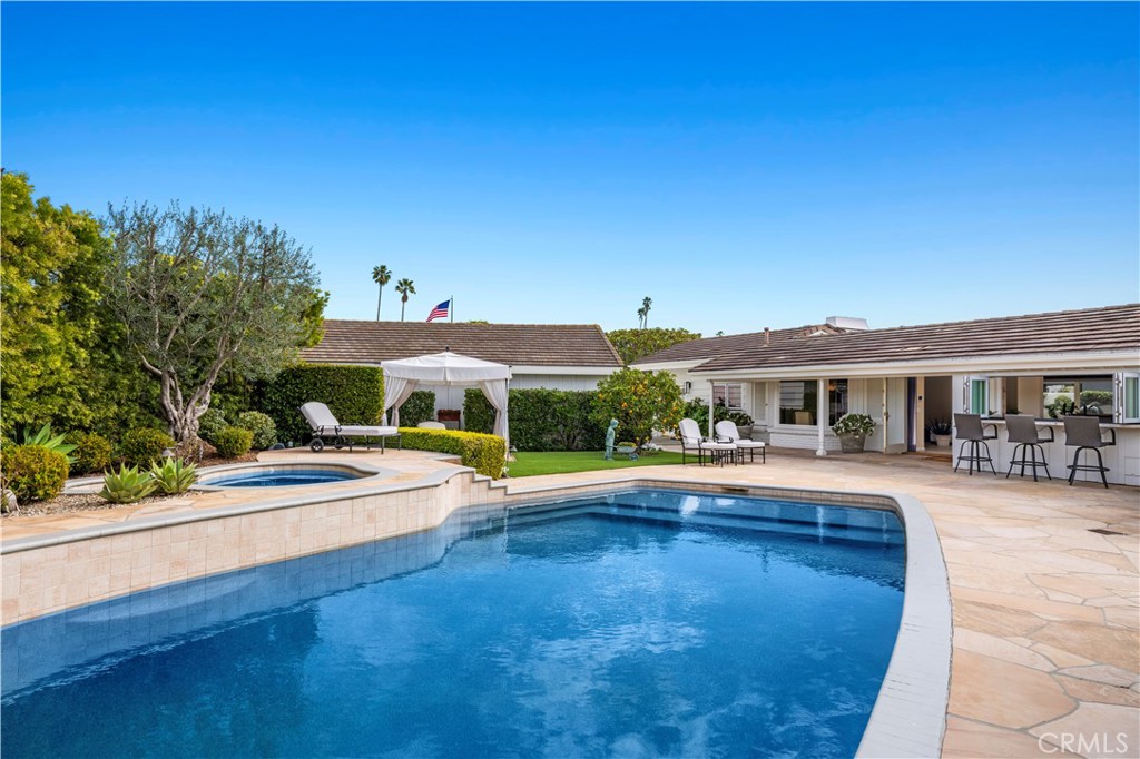 Irvine Terrace (IRVT) - Residential