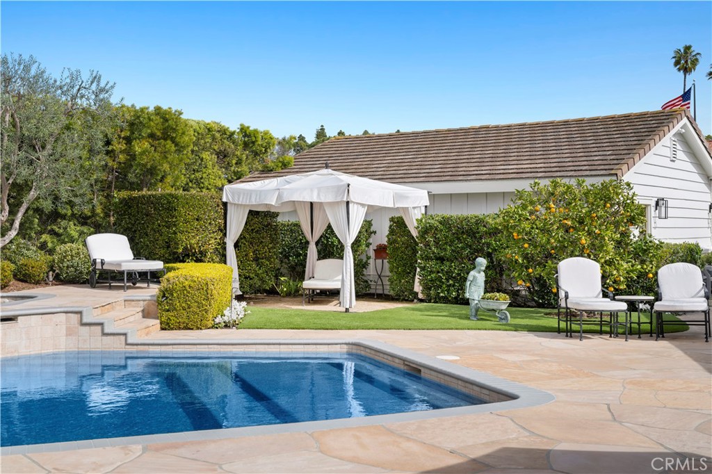 Irvine Terrace (IRVT) - Residential