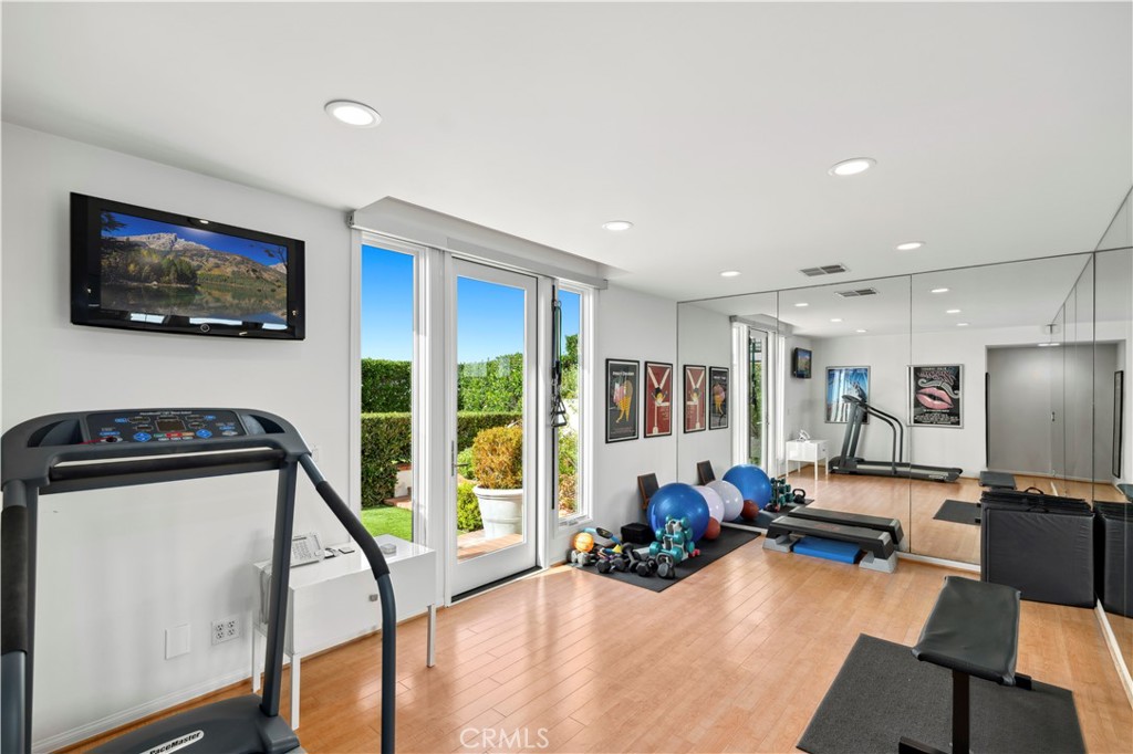 Irvine Terrace (IRVT) - Residential