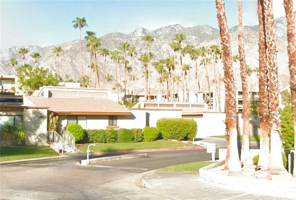 View Palm Springs, CA 92264 condo