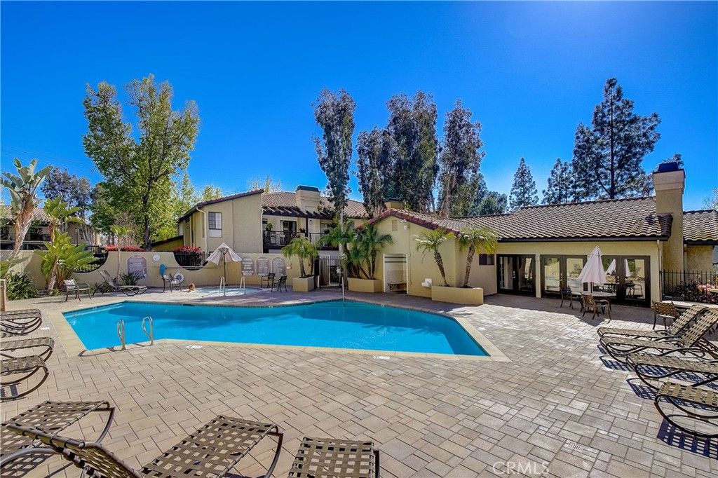 listing image 130720897129998434667