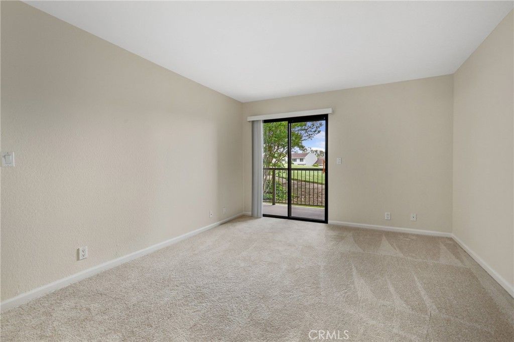 listing image 130722693435334242091