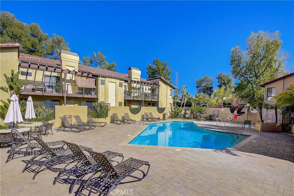 listing image 130729083306216491554