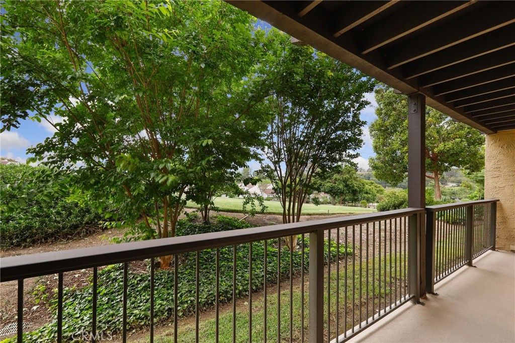 listing image 130722361110654183204