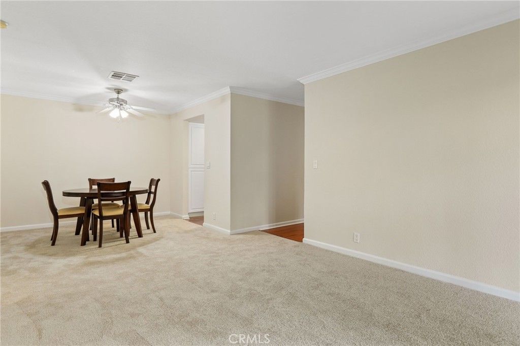 listing image 130728255414676166047