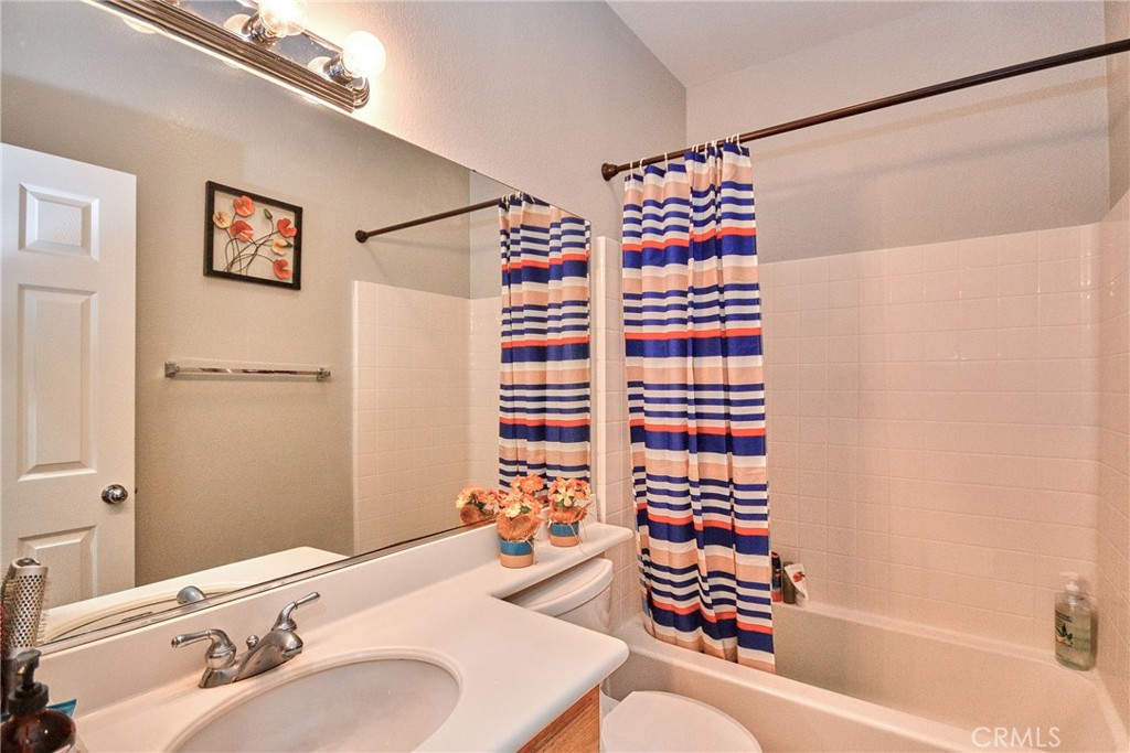 Gallery Walk (GALW) - Residential Lease