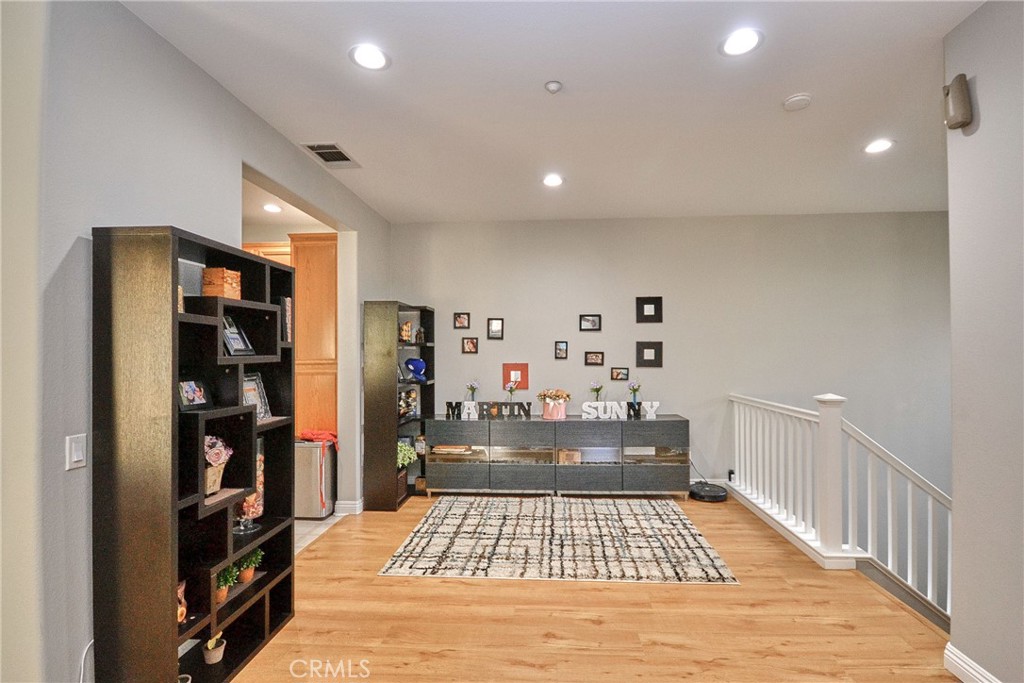 Gallery Walk (GALW) - Residential Lease