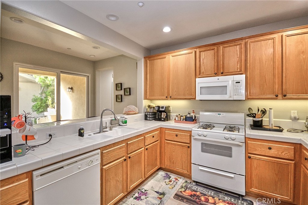 Gallery Walk (GALW) - Residential Lease