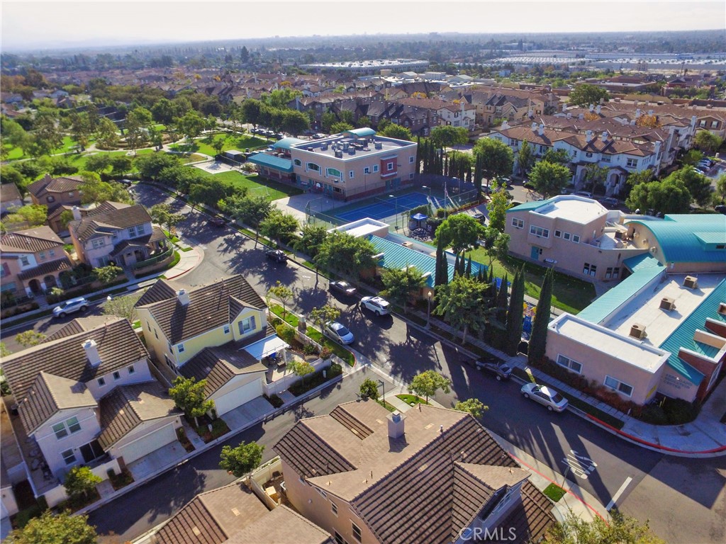 Gallery Walk (GALW) - Residential Lease