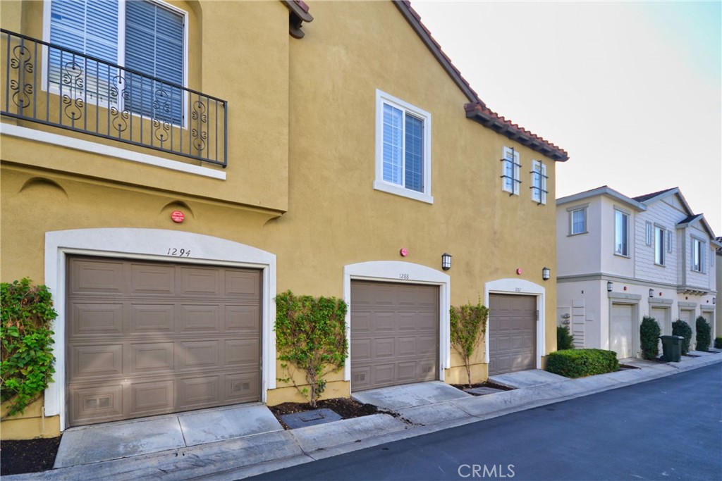 Gallery Walk (GALW) - Residential Lease