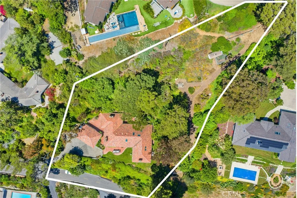 Rolling Hills, California 90274, United States, 4 Bedrooms Bedrooms, ,3 BathroomsBathrooms,Residential,Active,54302