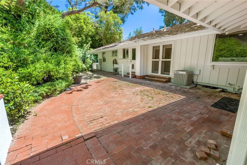 Rolling Hills, California 90274, United States, 4 Bedrooms Bedrooms, ,3 BathroomsBathrooms,Residential,Active,54302