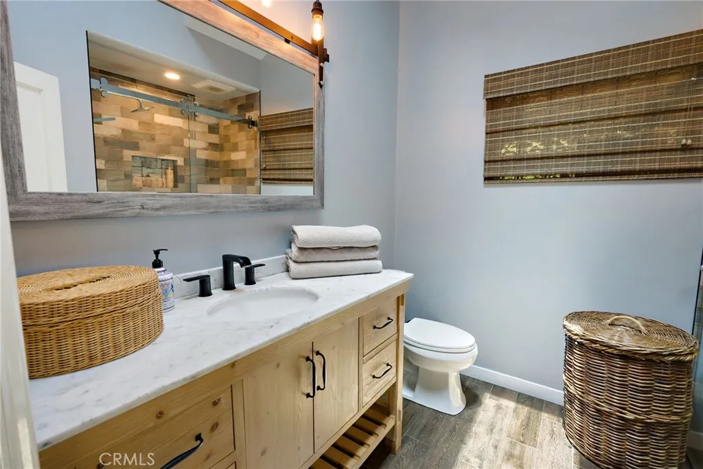 Rolling Hills, California 90274, United States, 4 Bedrooms Bedrooms, ,3 BathroomsBathrooms,Residential,Active,54302