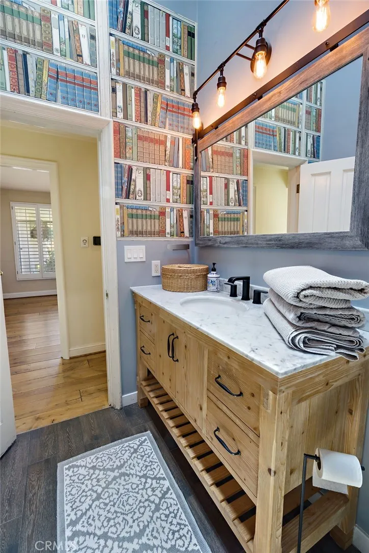 Rolling Hills, California 90274, United States, 4 Bedrooms Bedrooms, ,3 BathroomsBathrooms,Residential,Active,54302