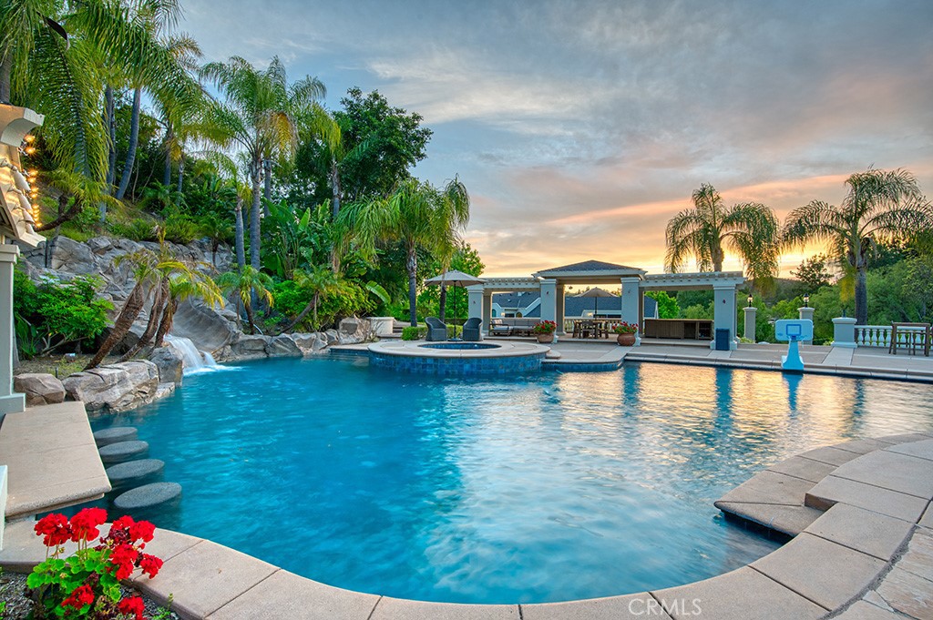 Los Ranchos Estates (LRE) - Residential