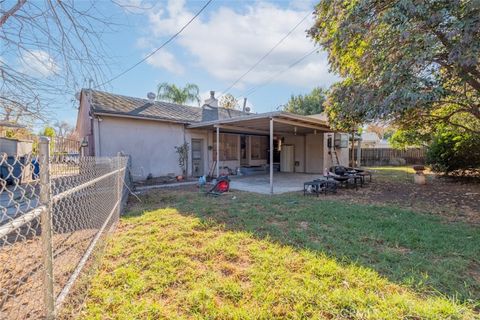 A home in Reseda