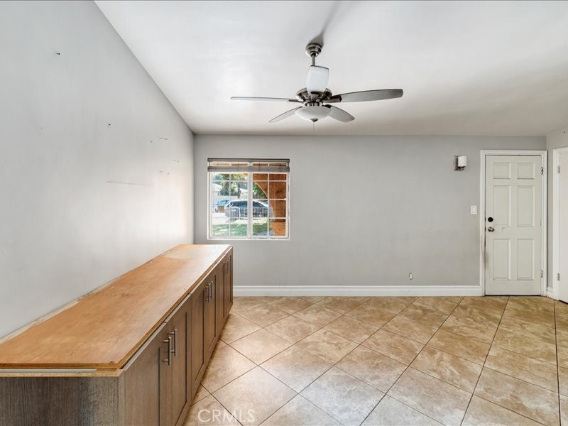 Photo 5 of 25 of 1506 S Gilbert Street house