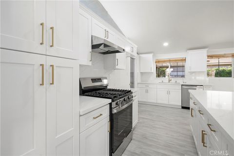 8836 Oneida Avenue Sun Valley CA 91352