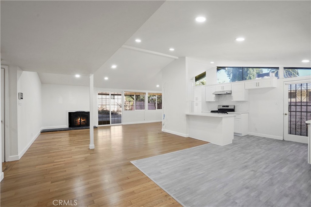 Properties 2 8836 Oneida Avenue