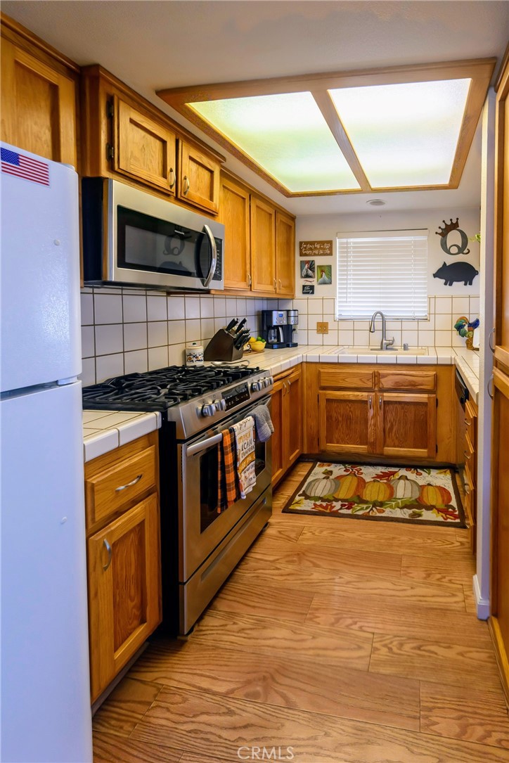Photo 9 of 22 of 1658 Wilmar Avenue house