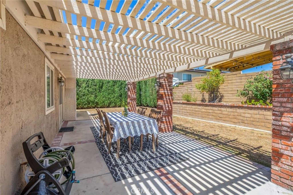 listing image 130728148987309736448