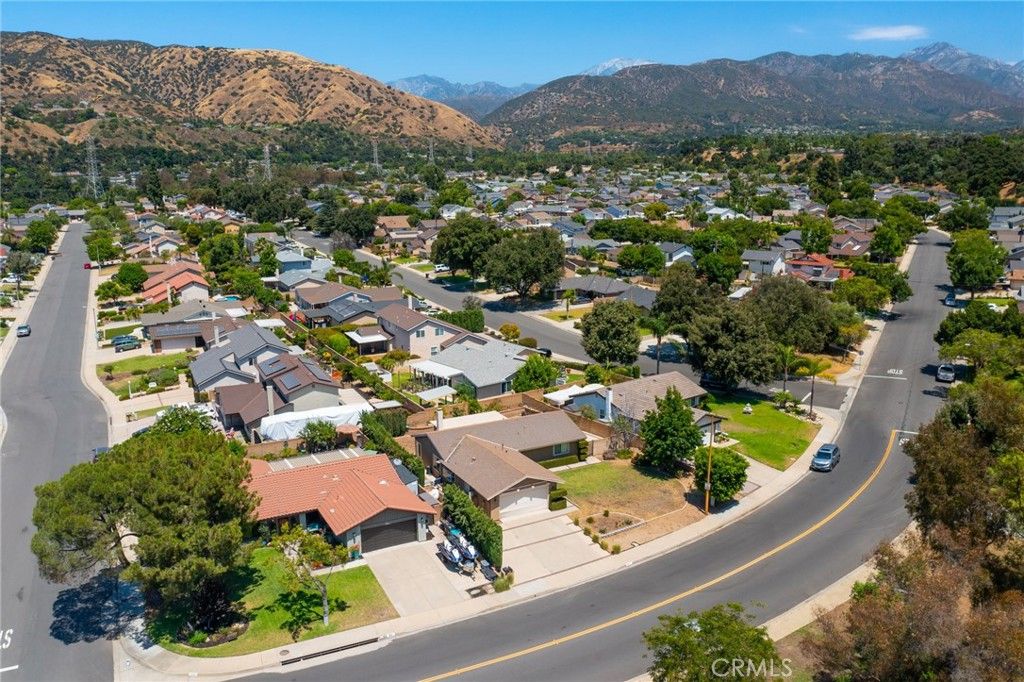 listing image 130720913052383851064