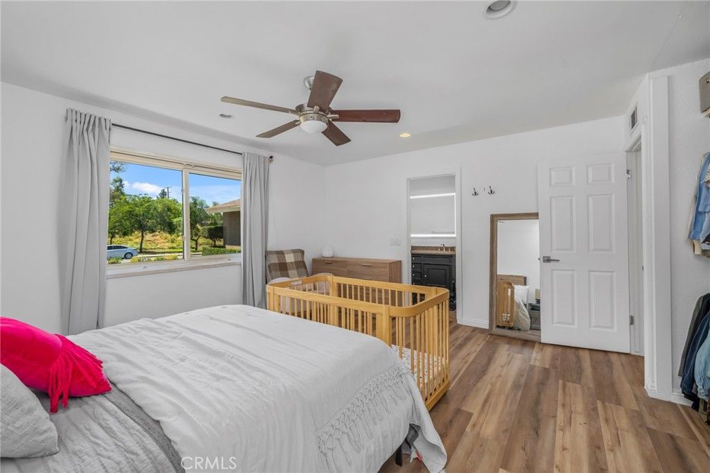 listing image 130722801036407837929