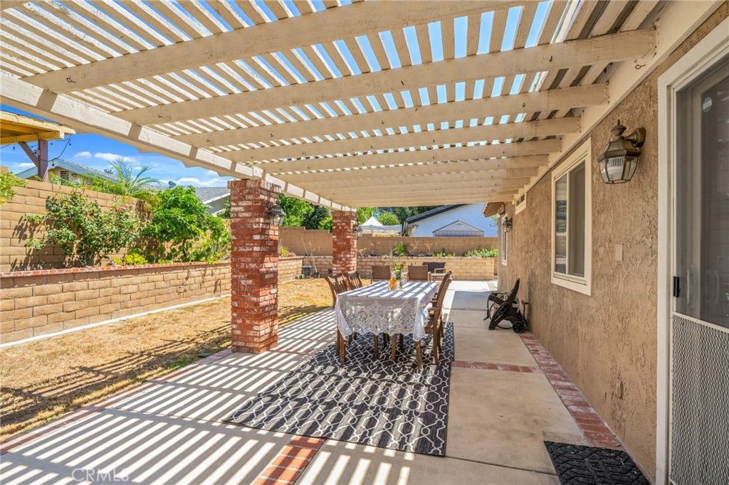 listing image 130725414535211429957