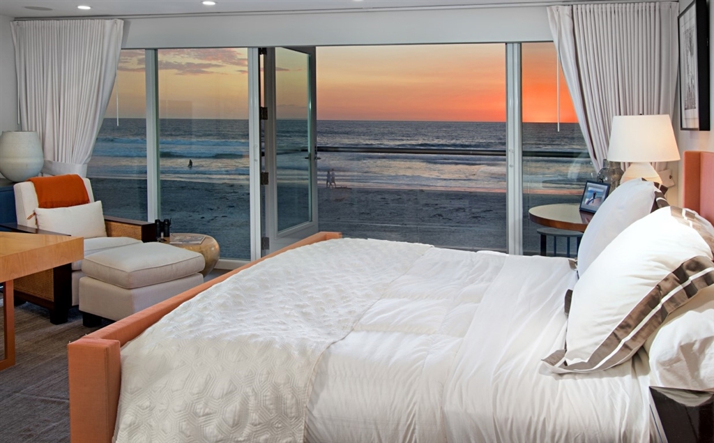 Unbelievable opportunity to own a stunning Del Mar Ocean Front property. This Beach Colony home sits right on the sand and enjoys 25 feet of direct ocean frontage. This home offers a completely entertaining floor plan with gourmet kitchen and great room on the main floor and two generous master suites upstairs with view balconies. Outside barbecue and built-in seating are ideal for enjoying the dream. Neighborhoods: Beach Colony Equipment: Range/Oven Other Fees: 0 Sewer: Sewer Connected Topography: LL