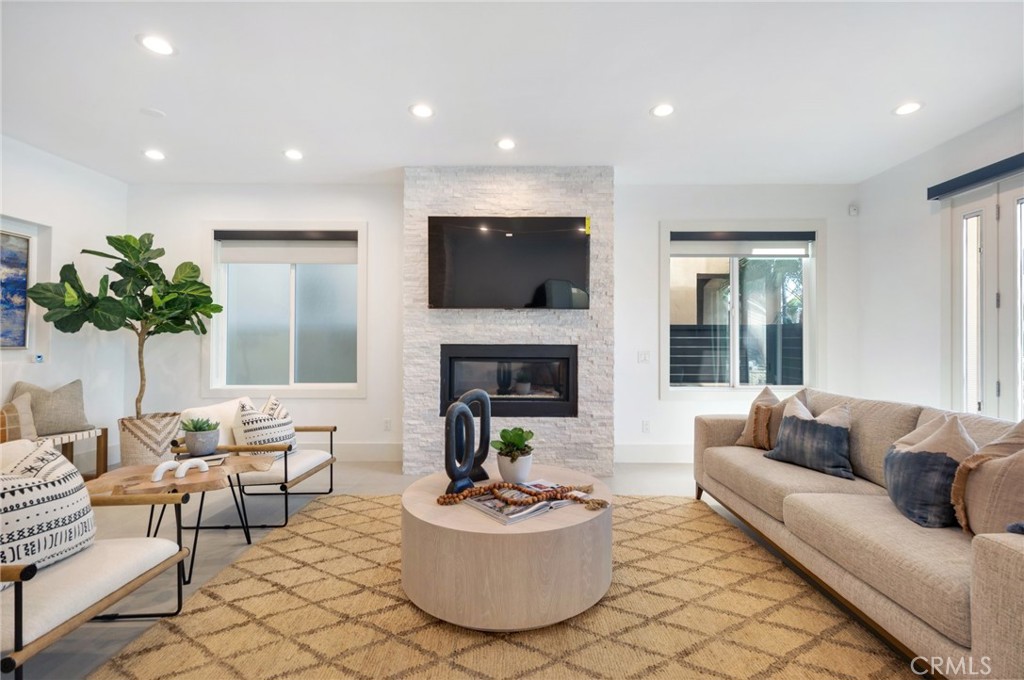 310 2nd Street