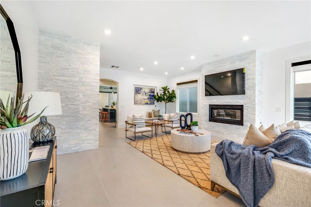 310 2nd Street