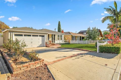 A home in La Mirada