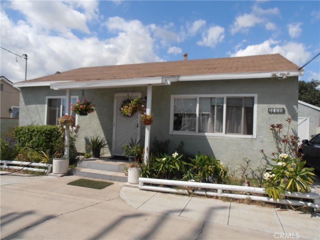 listing image 0