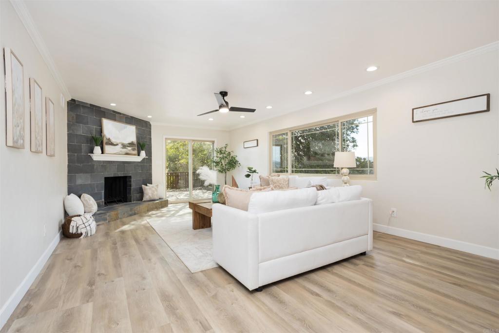 4113 Sweetwater Rd