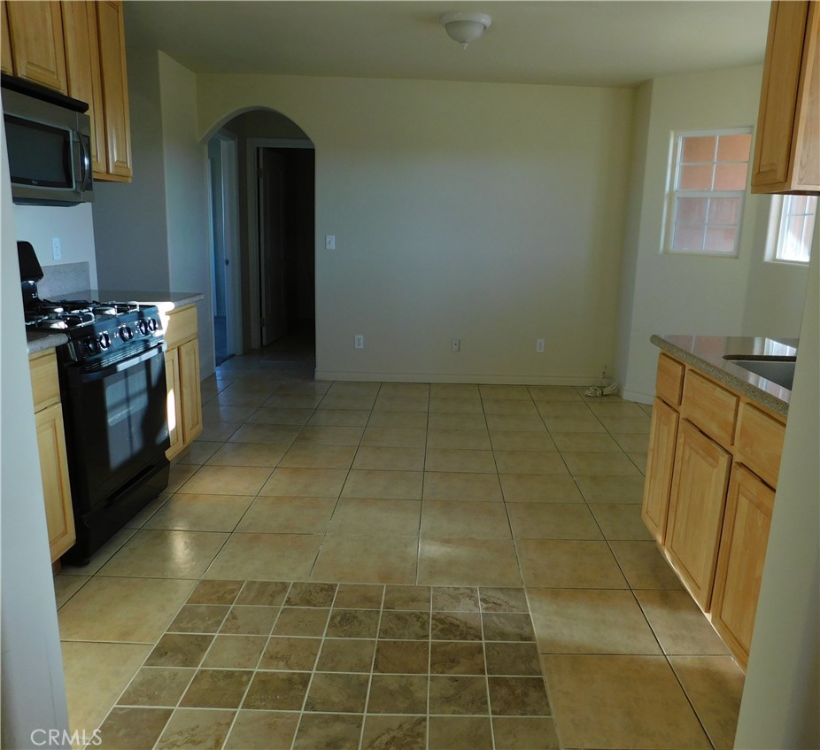 Photo 5 of 18 of 19912 99th Street house
