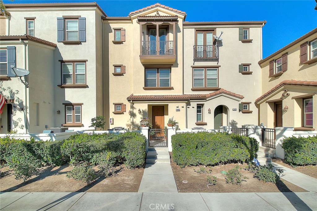 Location Location! Welcome to Chino and the beautiful development of The Artisan Collection. This is a tri-level condo with 1 main bedroom and 2 bathrooms. The main floor has a spacious living & dining room area. The kitchen has granite countertops with white cabinets to take advantage of the abundant natural light that pours in. The upstairs landing/niche is an ideal office space to work from home. The main bedroom is the perfect size, with a modern ceiling fan and a sweeping balcony view. The balcony can be accessed through French doors that allow optimum sunlight throughout the day. The main bedroom is spacious with double sinks, bathtub, walk in shower and two walk in closets! The unit also comes with a two car garage with direct house access. This community offers amenities for your enjoyment that include: a large pool, spa, outdoor BBQ's, fire pit lounging area, recreational room, gym, and a playground. 7046 Roseville is truly a must see!