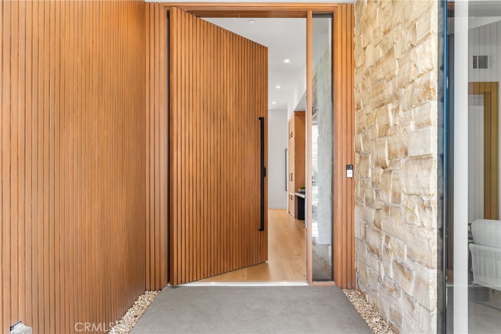1206 Pembroke Lane