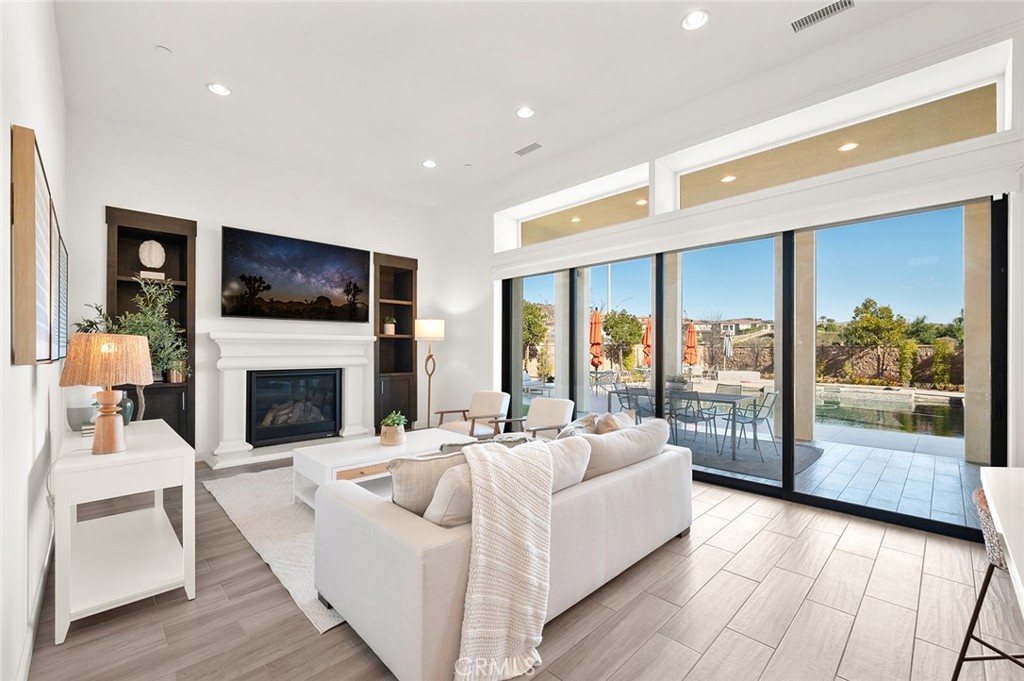 4238 Dartmouth Drive