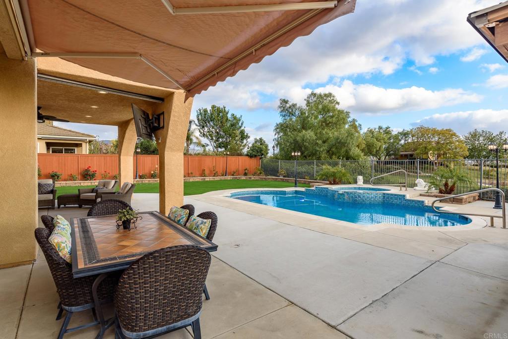 1709 Lawndale Road