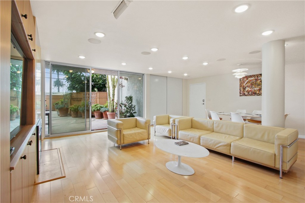 Photo 8 of 17 of 826 2nd Street 103 condo