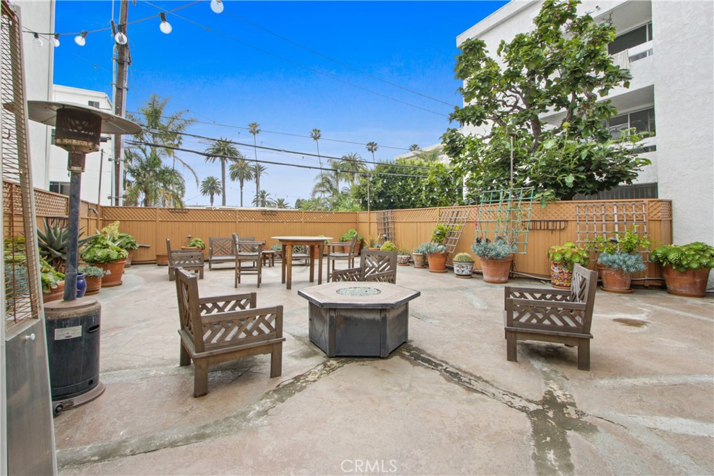 View Santa Monica, CA 90403 condo