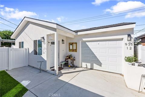 A home in Inglewood