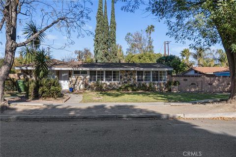 A home in Reseda