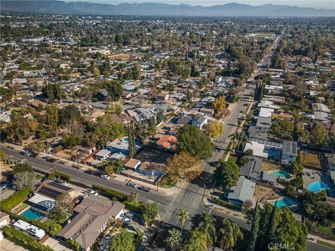 A home in Reseda