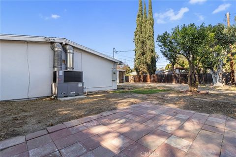 A home in Reseda