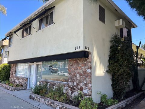 824 Redondo Avenue Long Beach CA 90804