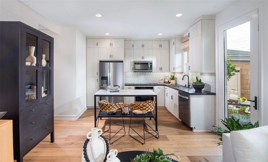 ,Cameron Lane - Residential