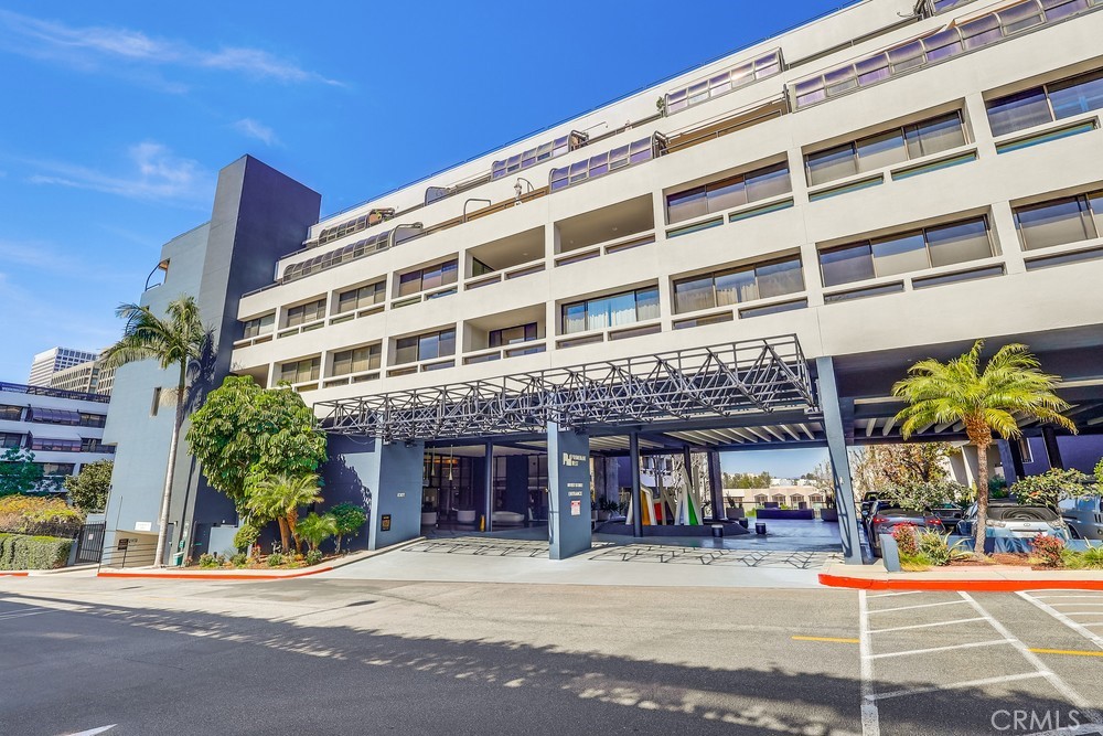 880 W 1st Street 603