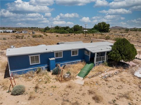 A home in Mojave