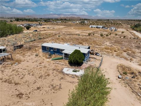 A home in Mojave